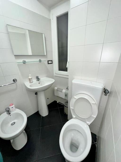 Home Sweet Appartamento Privato 010025-Lt-3625 Genova Eksteriør billede